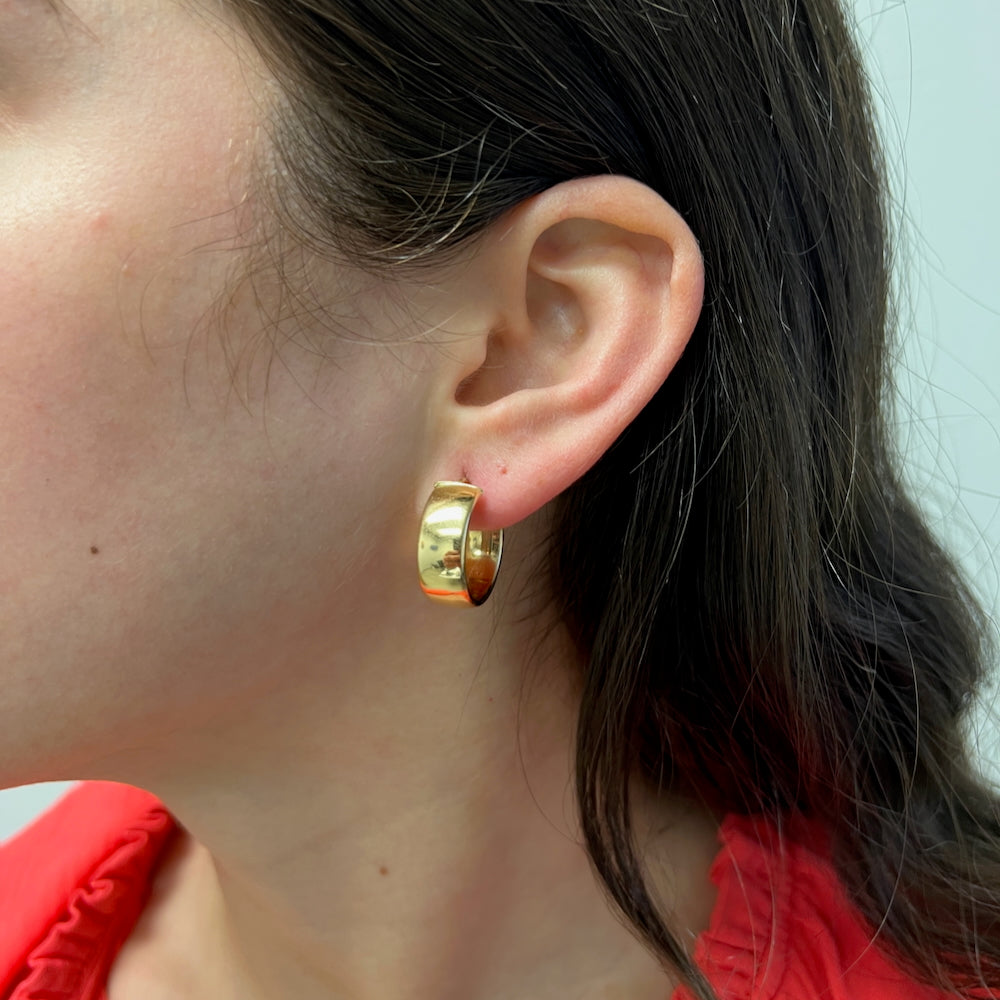 DFJ 14 Karat Yellow Gold Wide Small Hoop Earrings