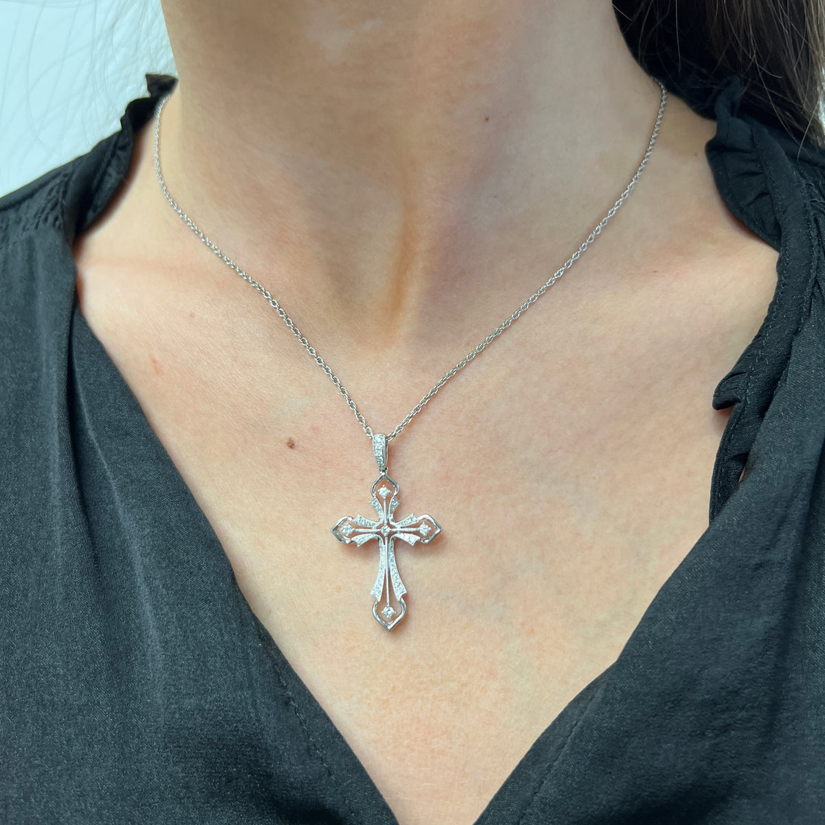 DFJ 18 Karat White Gold Vintage Inspired Diamond Cross Necklace
