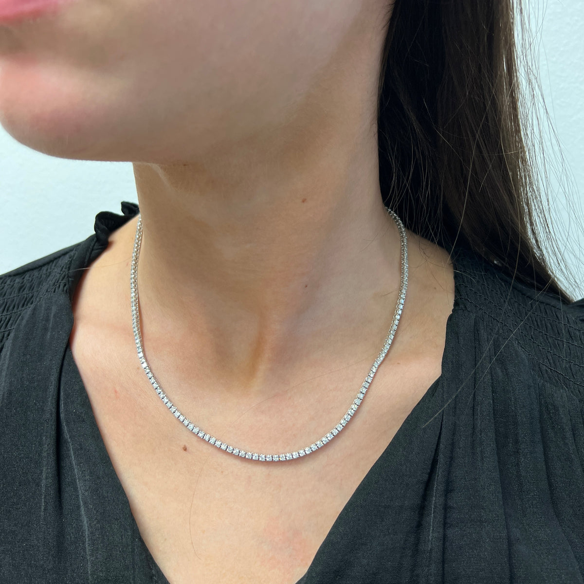 DFJ 14 Karat White Gold Tennis Diamond Necklace, 5.22 TWT