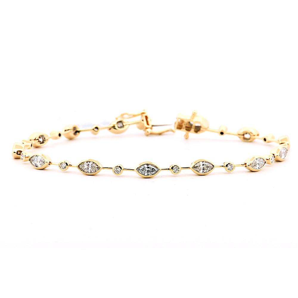 DFJ 18 Karat Yellow Gold Marquise &amp; Round Bezel Set Diamond Bracelet 2.15TWT