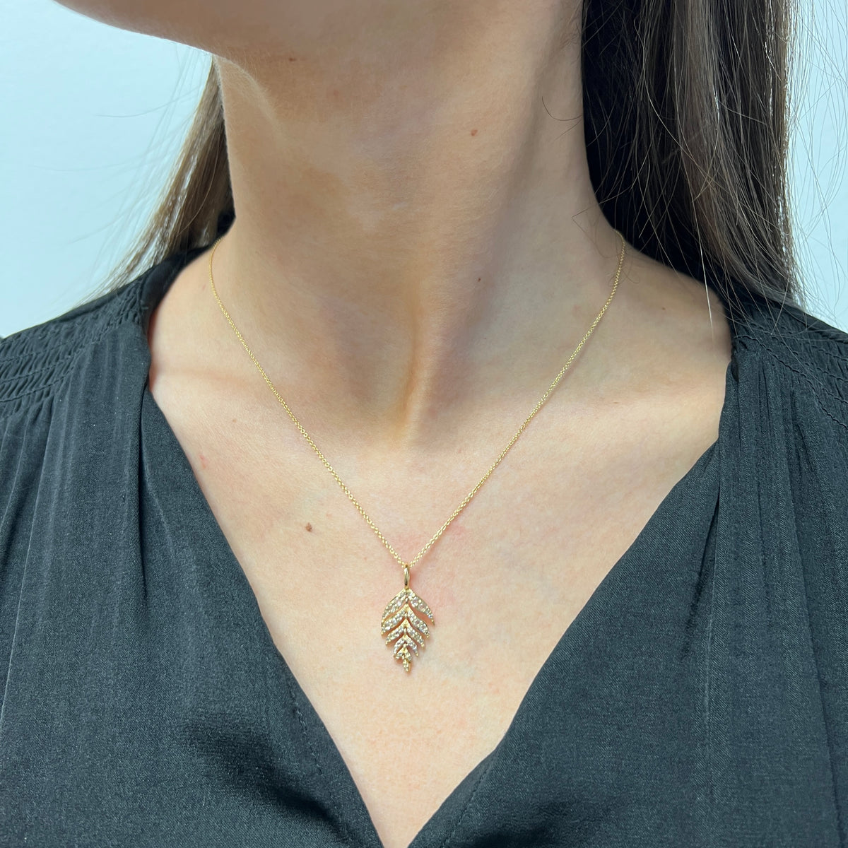 Sethi Couture 18 Karat Yellow Gold Feuille Necklace