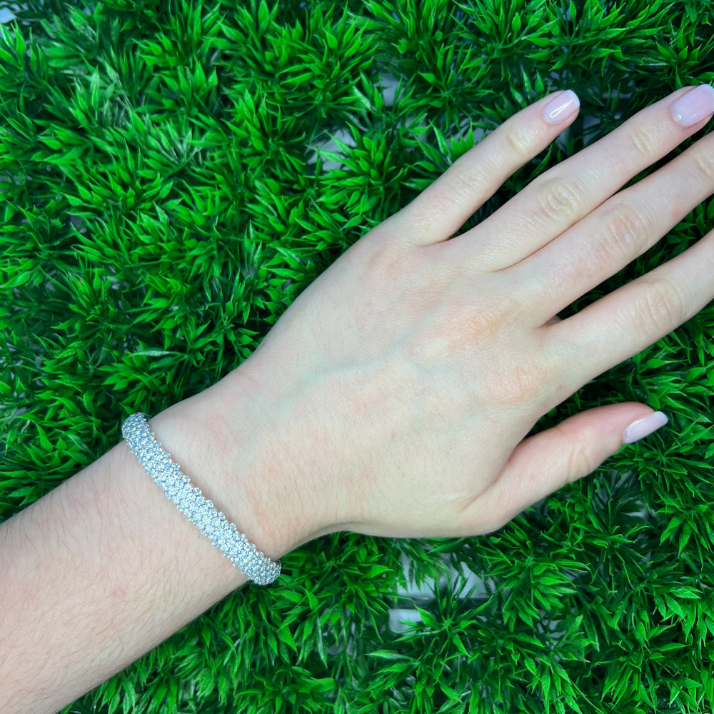 Zydo Italy 18 Karat White Gold Diamond Domed Stretch Bracelet 10.47TWT