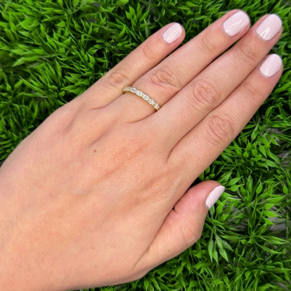 Diamond Wedding Bands  -  Women'