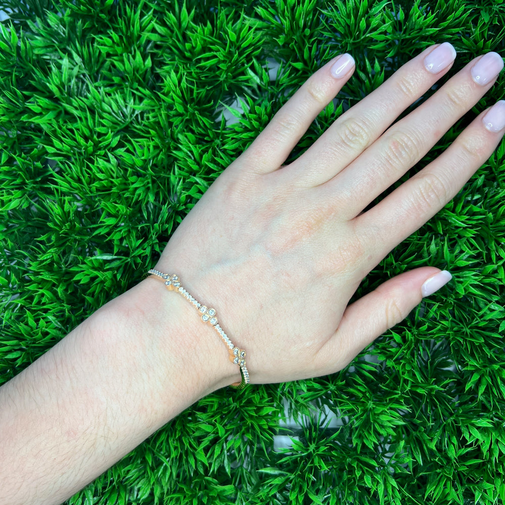 Gabriel &amp; Co. 14 Karat Rosé Gold Bangle with Quatrefoil Diamond Stations 0.97TWT