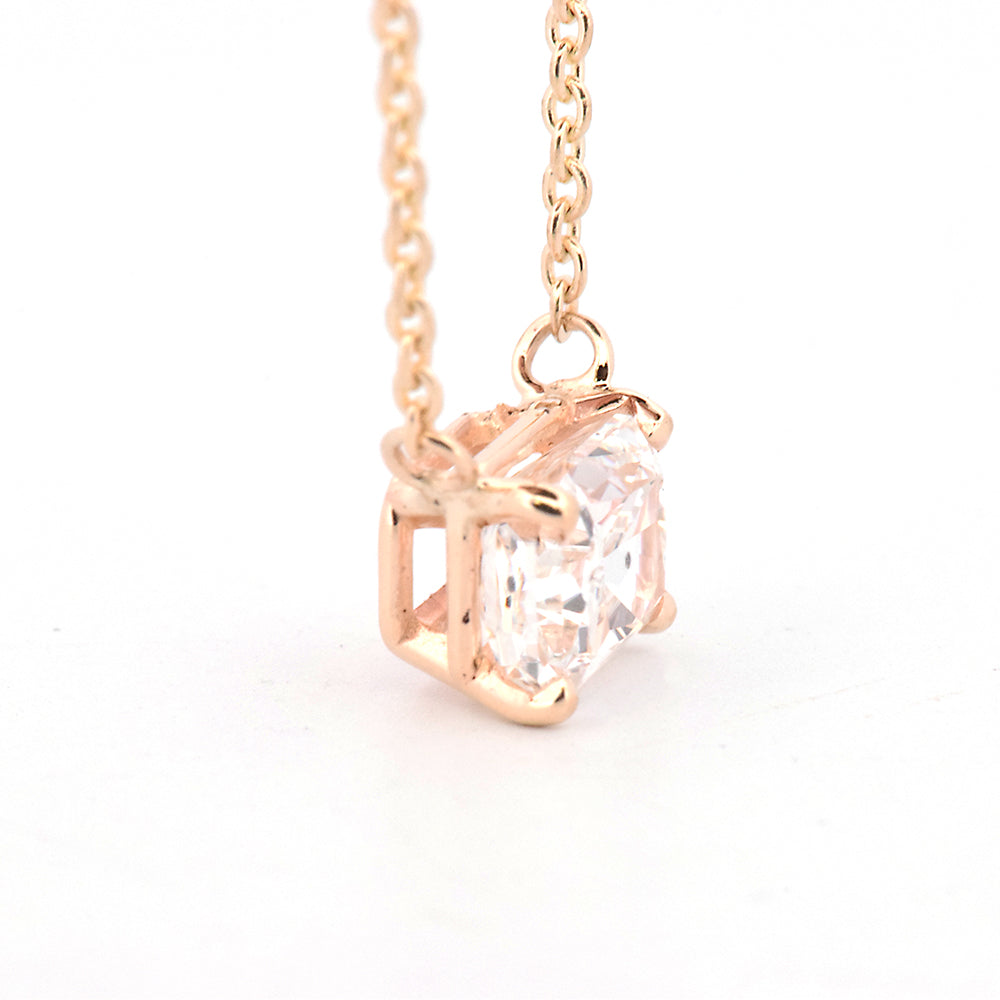 DFJ 14 Karat Yellow Gold 1.01ct Radiant Diamond Solitaire Pendant