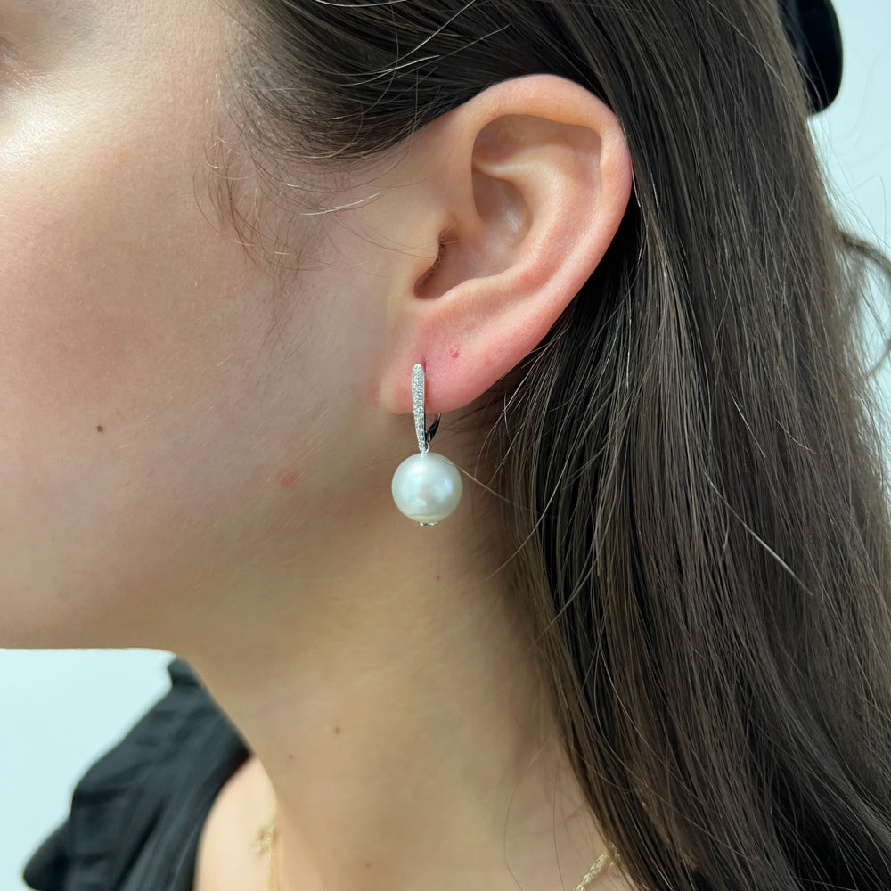 Pearl Earring