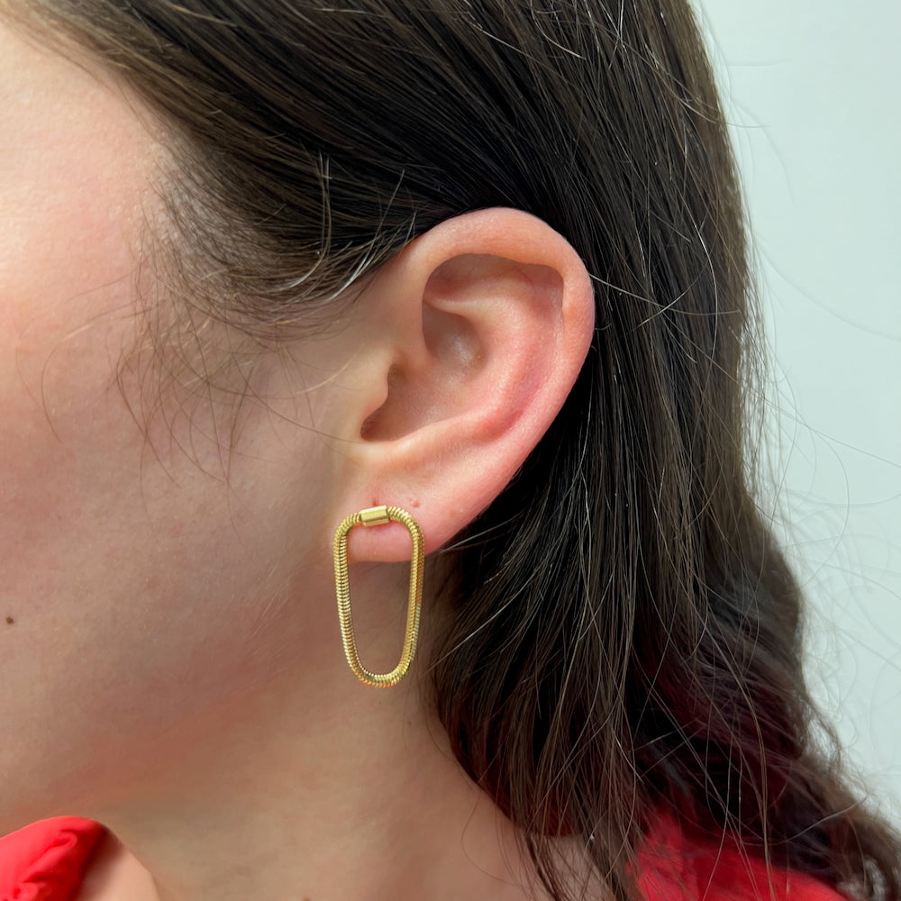 DFJ 14 Karat Yellow Gold Snake Chain Drop Earrings
