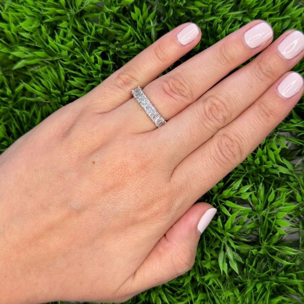 Diamond Wedding Bands  -  Women'