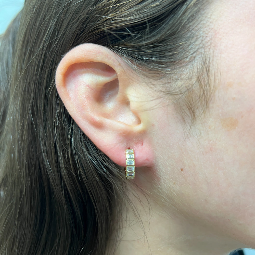 Sethi Couture 18 Karat Yellow Gold Nea Emerald Cut Diamond Hoops