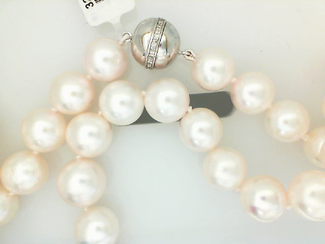Pearl Strand/Necklace