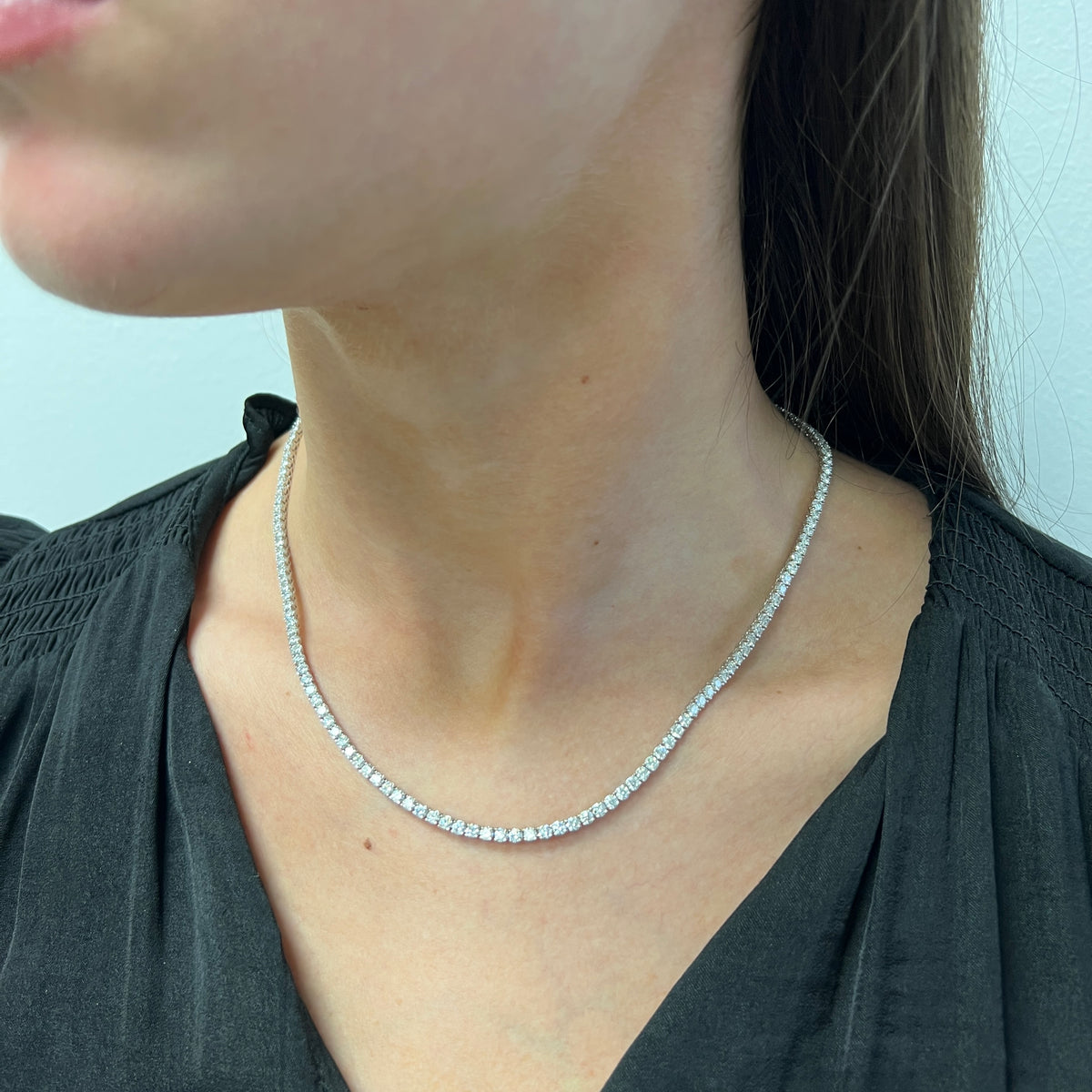 DFJ 14 Karat White Gold Tennis Diamond Necklace, 10.03 TWT