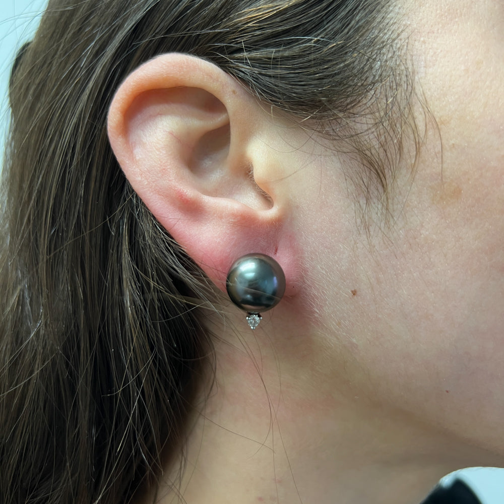 Pearl Earring