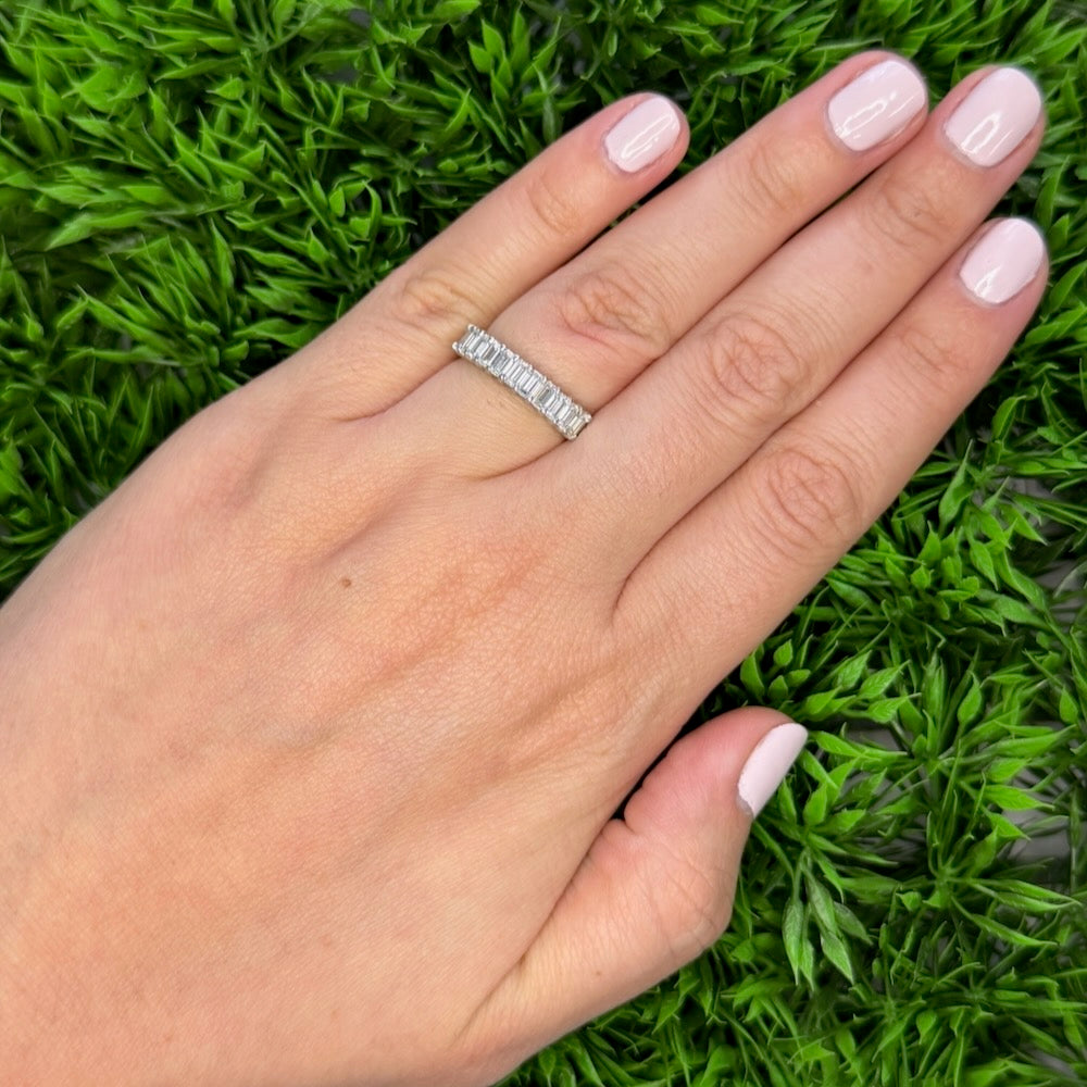 Diamond Wedding Bands  -  Women'